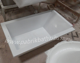 ukuran-bathtub-kecil-apartemen