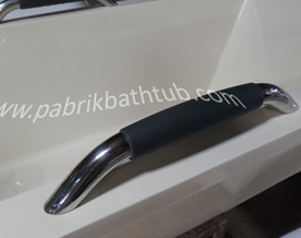 bathtub-kecil-apartemen
