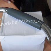 pegangan-bathtub-tanam