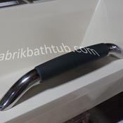 pegangan-di-bathtub